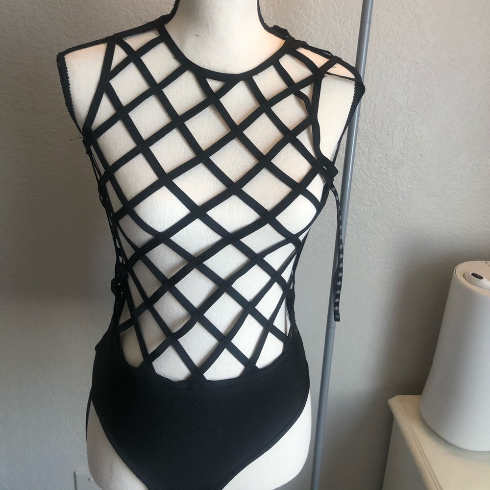 Miss guided body suit